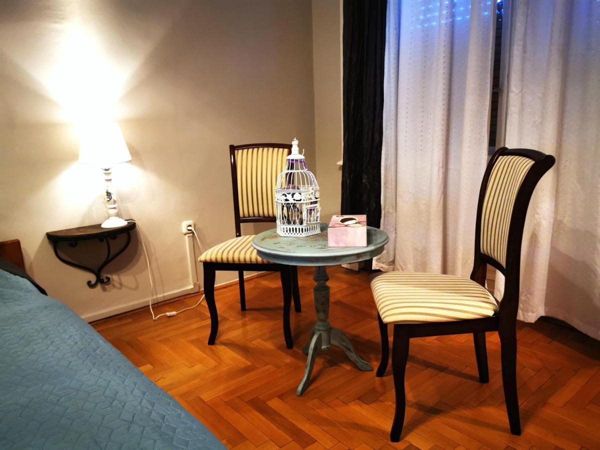 Belvarosi Vintage Apartman A Setaloutcan Мишкольц Экстерьер фото