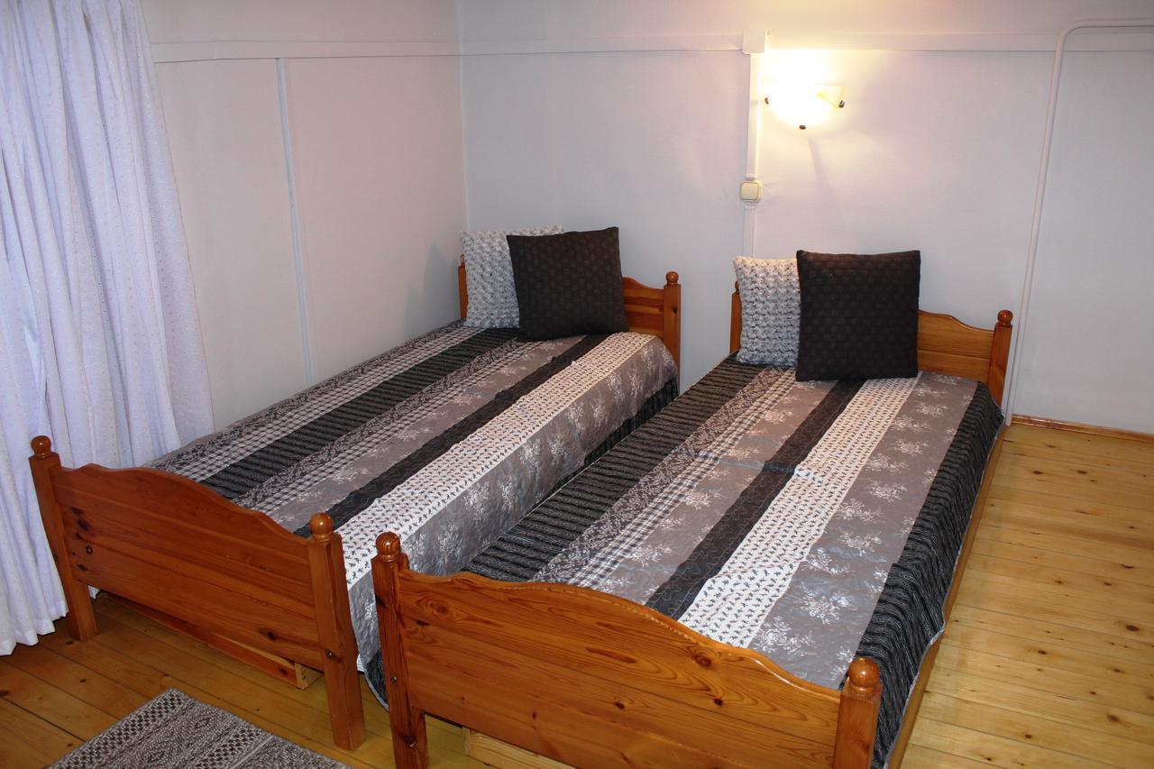 Belvarosi Vintage Apartman A Setaloutcan Мишкольц Экстерьер фото
