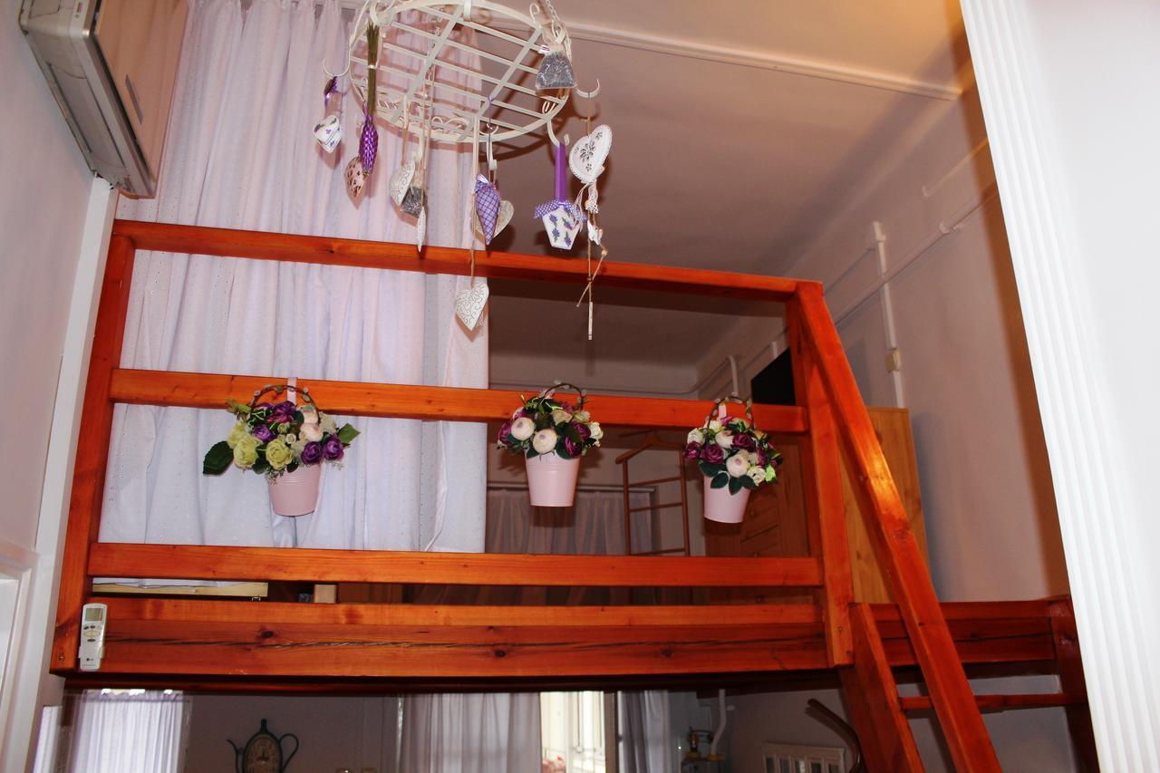 Belvarosi Vintage Apartman A Setaloutcan Мишкольц Экстерьер фото